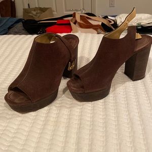 Michael Kors Chunky heel